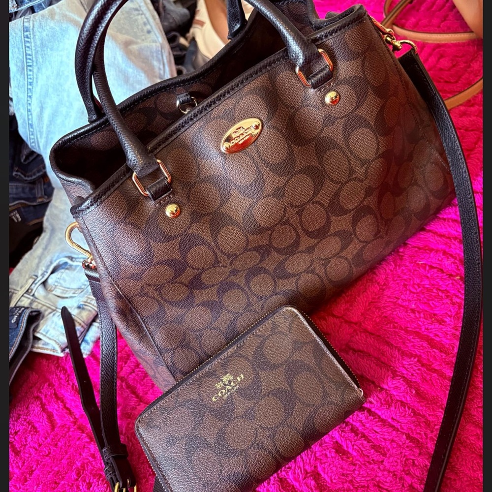 Coach Brown Patterned Shoulder Bag - Picture 3 of 6